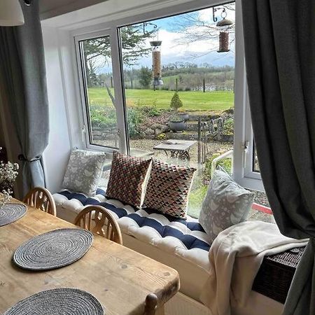 Wooden Cottage With Lake View Enniskillen Exterior foto